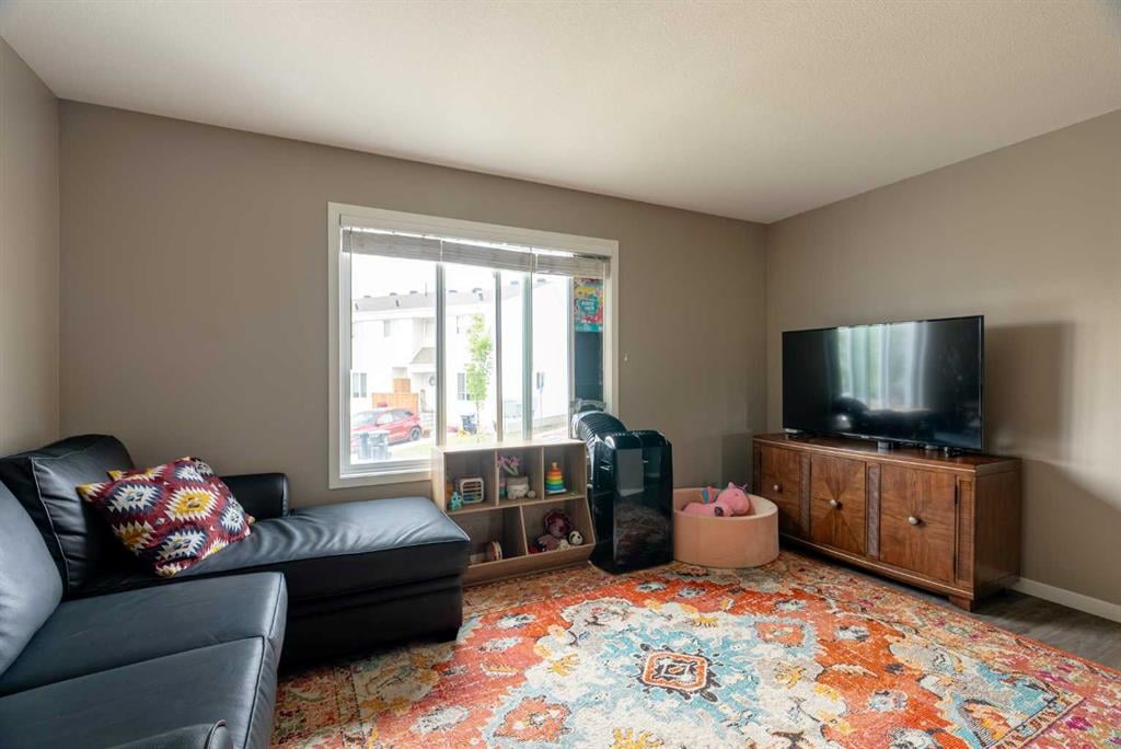 711 Beacon Hill Drive - Thumbnail 6