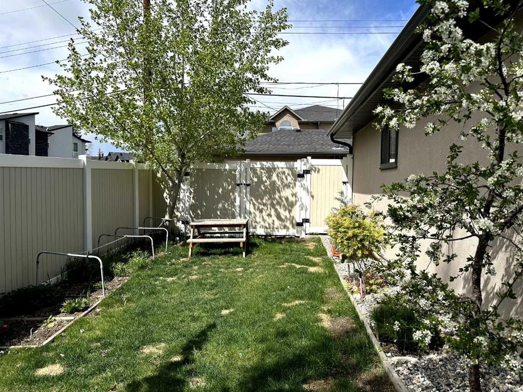 4538 Montgomery - Thumbnail 8