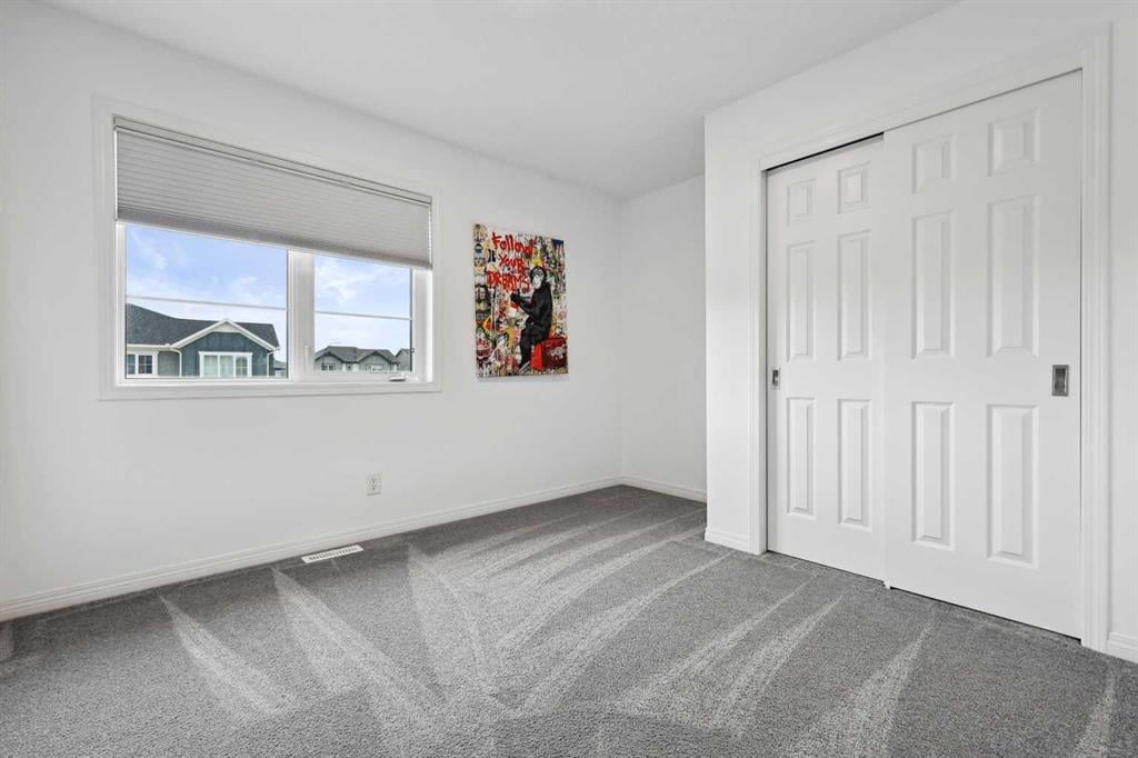 261 Carrington - Thumbnail 6