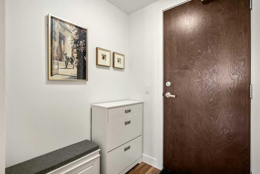 222 Riverfront - Thumbnail 8
