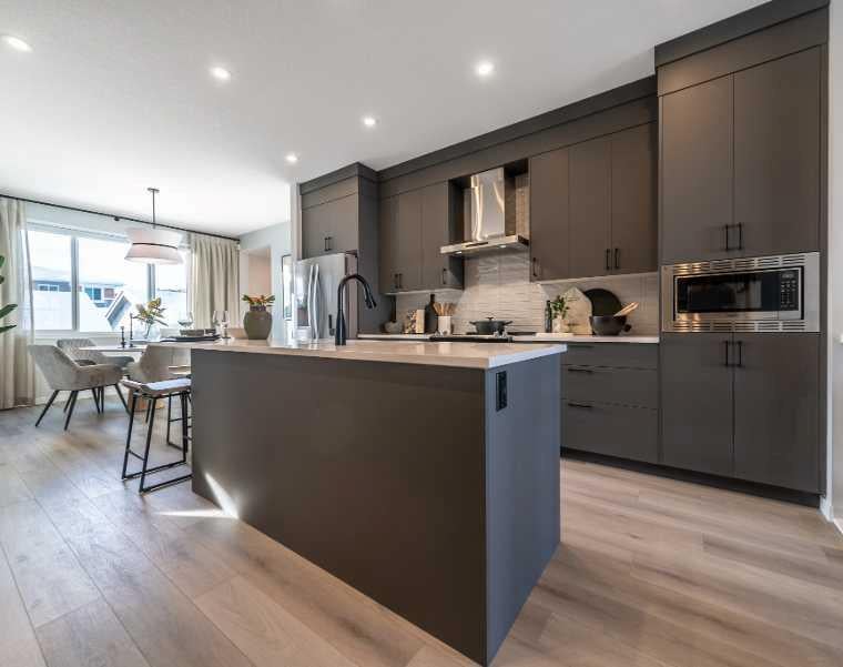 938 Livingston - Thumbnail 1
