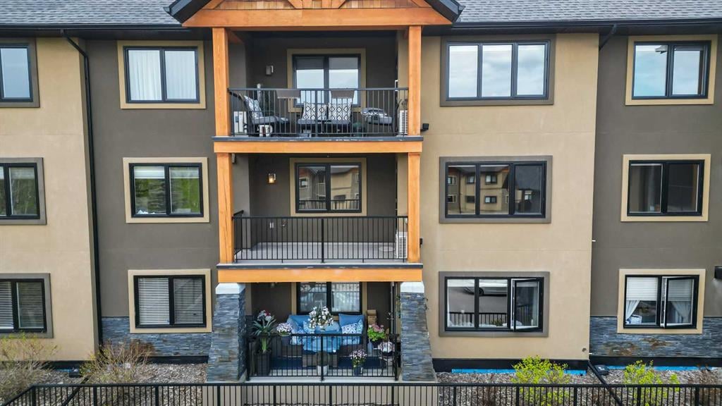 103 Valley Ridge - Thumbnail 3