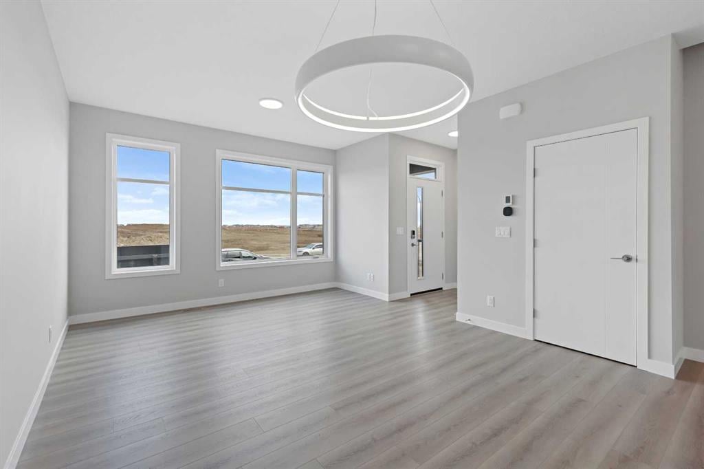 7075 Rangeview - Thumbnail 8