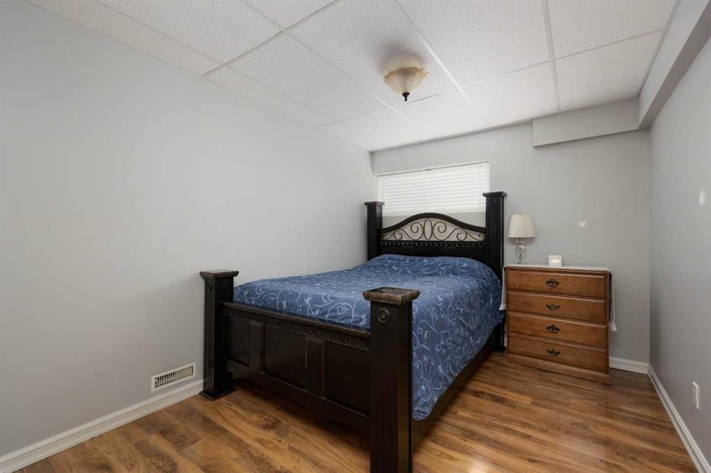 104 Spruce - Thumbnail 3