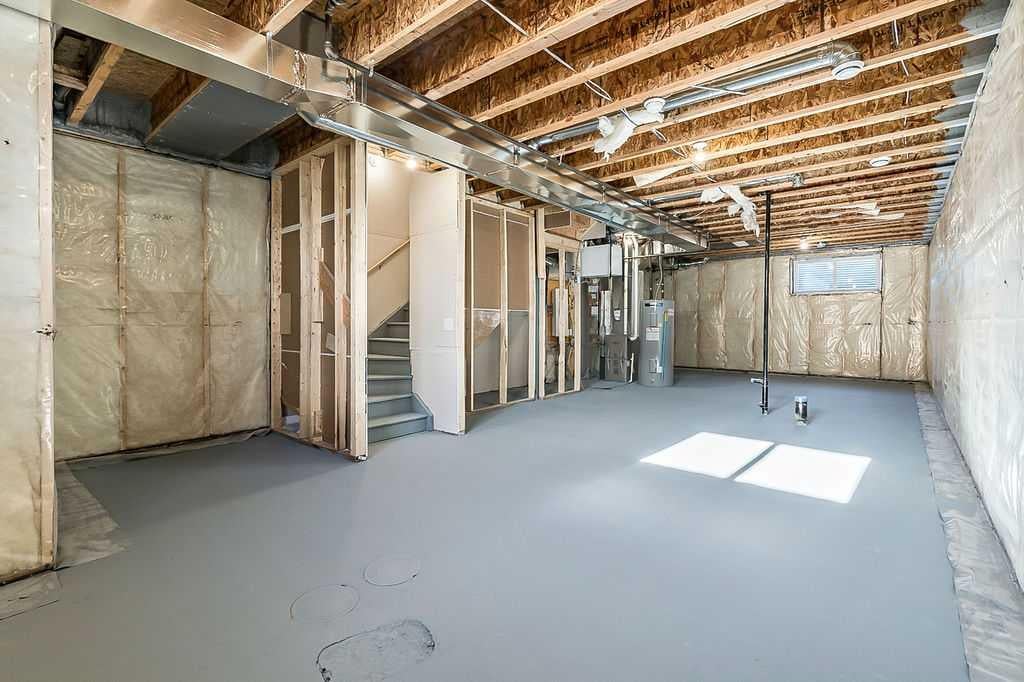 838 Creekside - Thumbnail 5