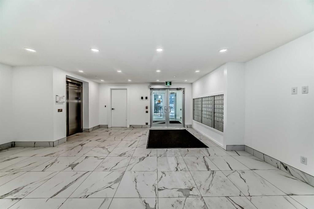 111 Wolf Creek Drive SE - Thumbnail 5