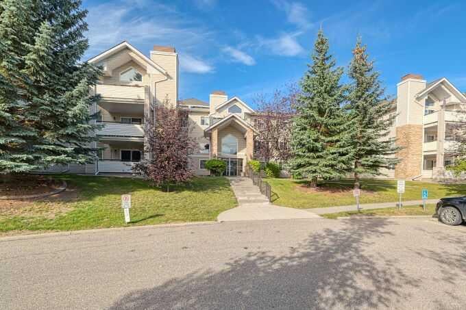 7451 Springbank - Thumbnail 2