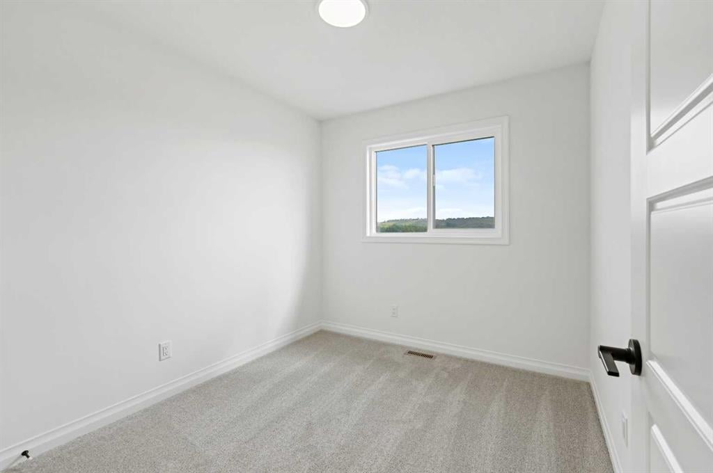 902 Wolf Willow - Thumbnail 3