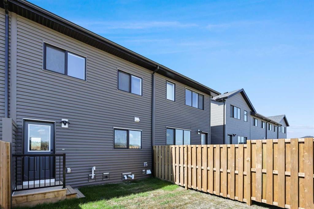 902 Wolf Willow - Thumbnail 4