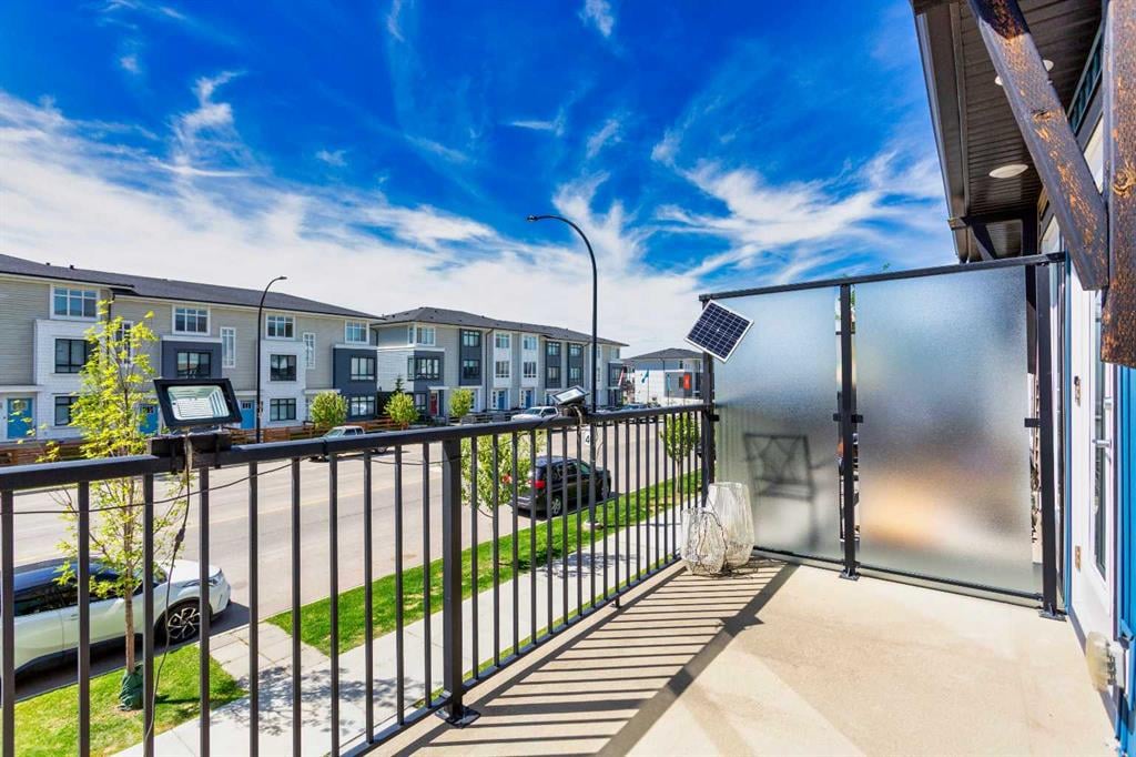 896 Belmont - Thumbnail 5