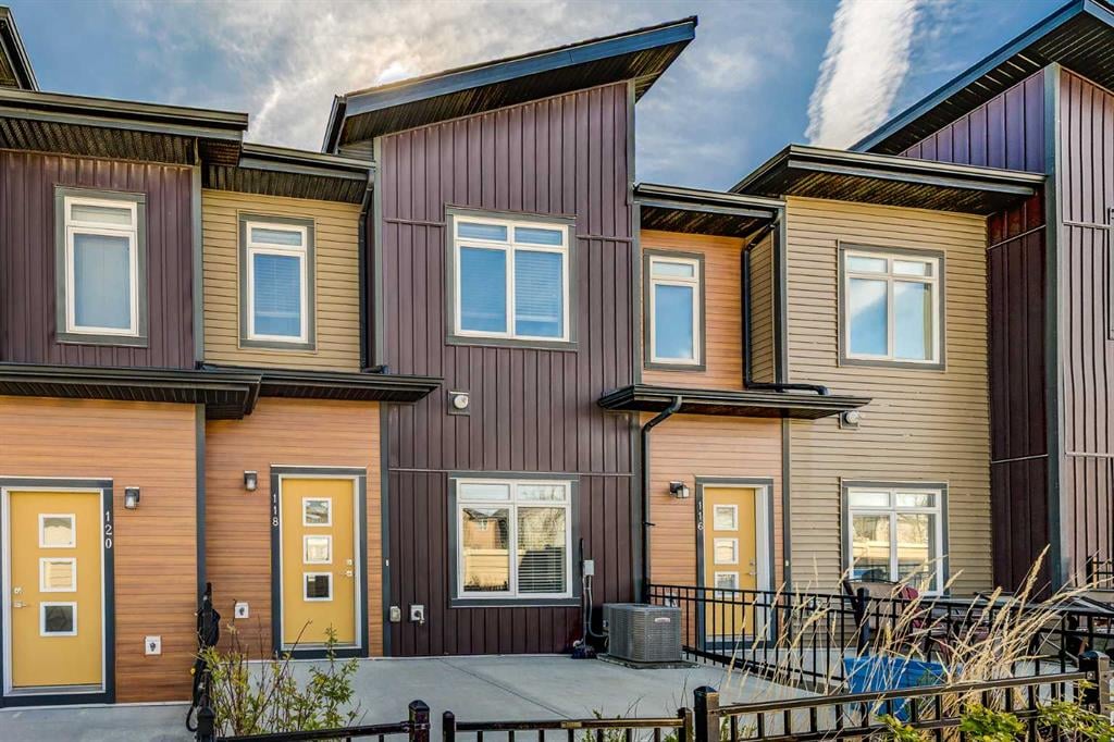 118 Sage Bluff - Thumbnail 1