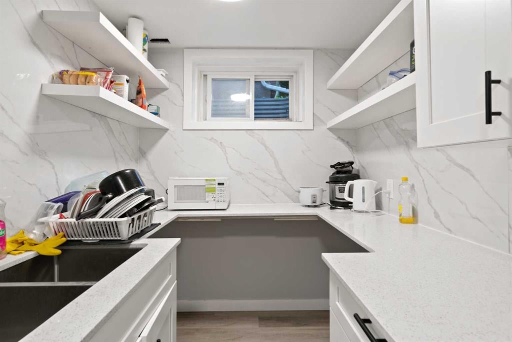 319 Rundlelawn - Thumbnail 3