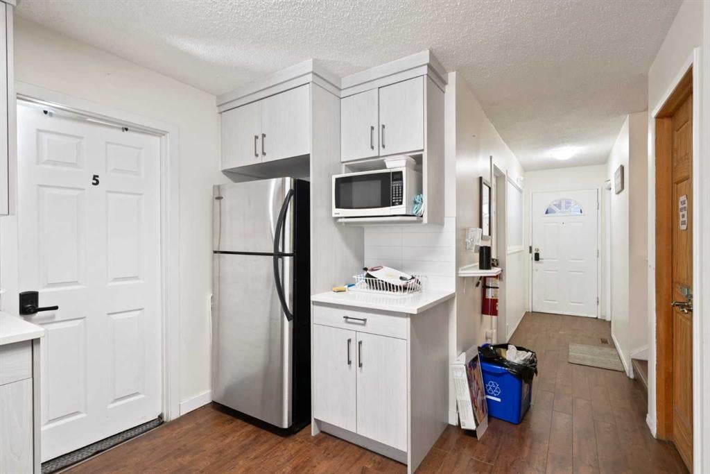 319 Rundlelawn - Thumbnail 7