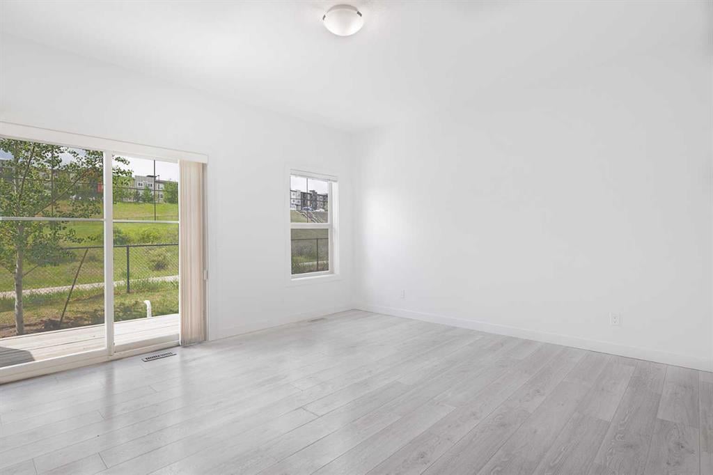 229 Sage Hill - Thumbnail 2