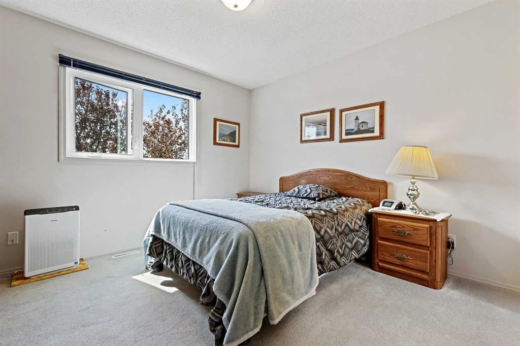 272 Saddlemead - Thumbnail 6