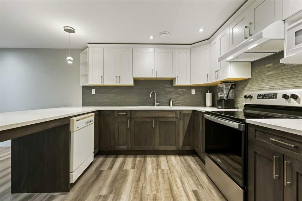 5232 Marshall - Thumbnail 2