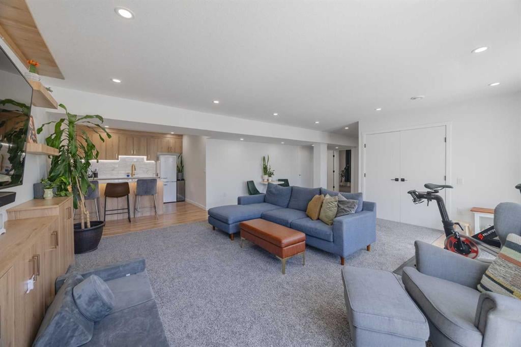 168 Cantrell - Thumbnail 4