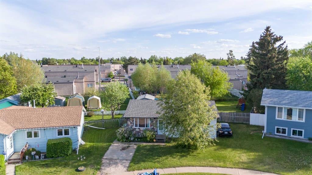 4743 Barr Crescent - Thumbnail 4