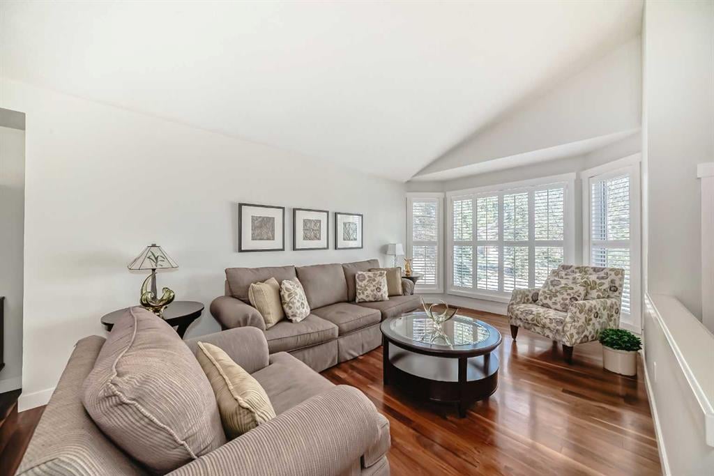 230 Signal Hill - Thumbnail 6