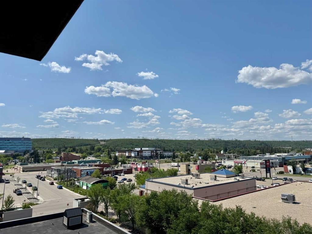 8528 Manning - Thumbnail 7