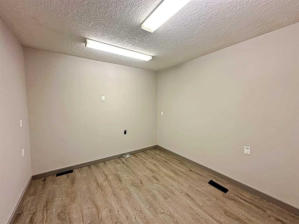 8121 Fraser - Thumbnail 6