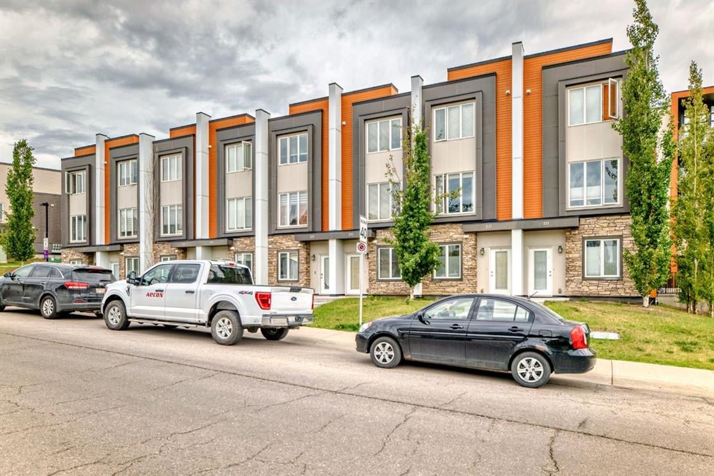 233 Kincora Glen - Thumbnail 1