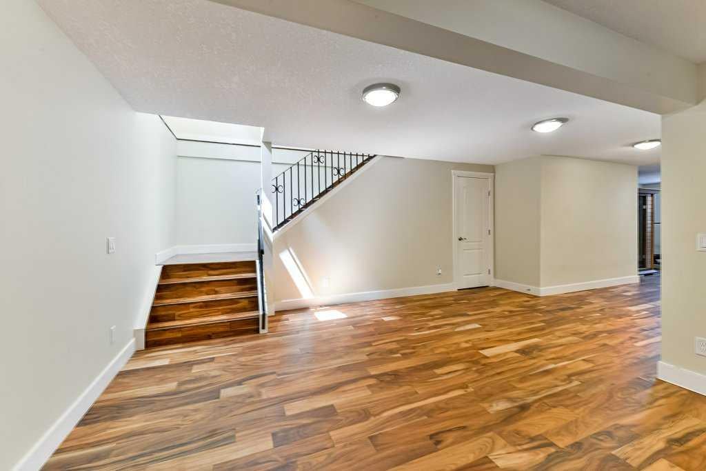 9204 Oakmount - Thumbnail 4