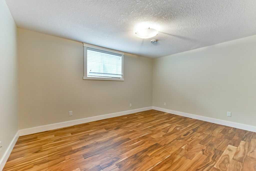9204 Oakmount - Thumbnail 7