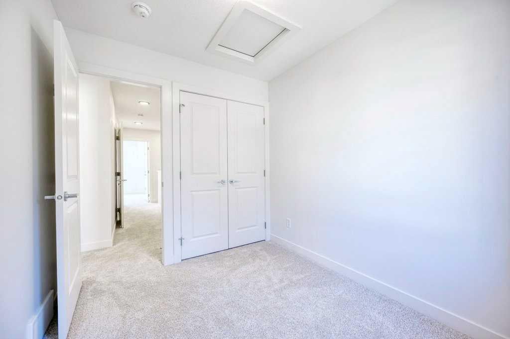 550 Seton - Thumbnail 3