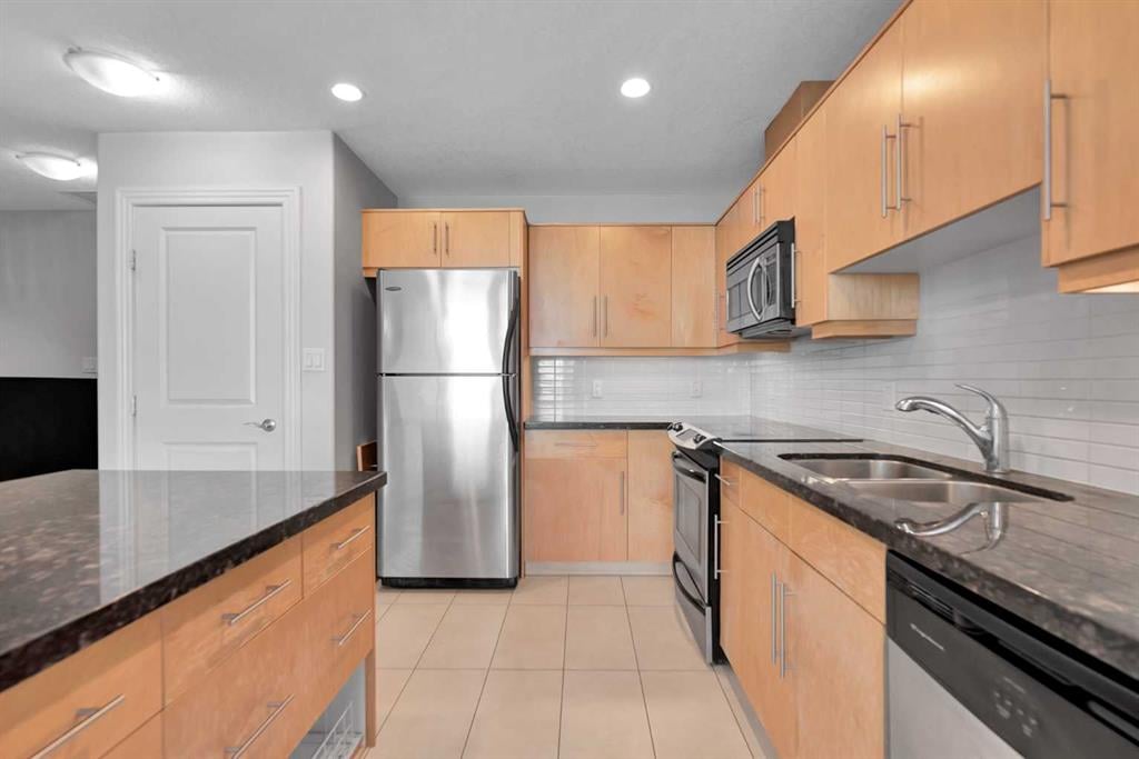 55 Spruce - Thumbnail 4