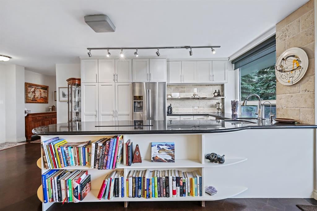 3204 Rideau - Thumbnail 2