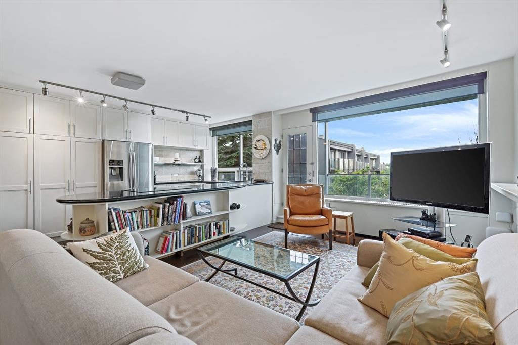 3204 Rideau - Thumbnail 3