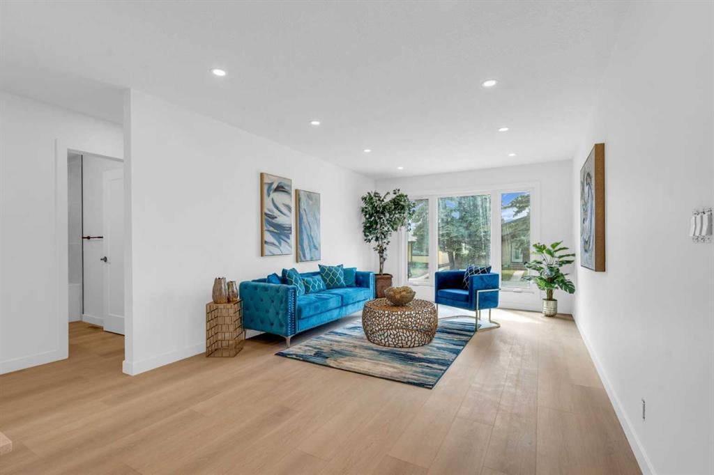 236 Ogden - Thumbnail 3