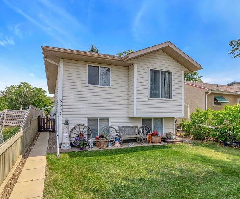 5537 50 Avenue - Thumbnail 1