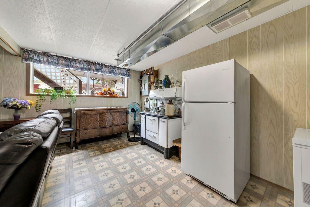 5537 50 Avenue - Thumbnail 8