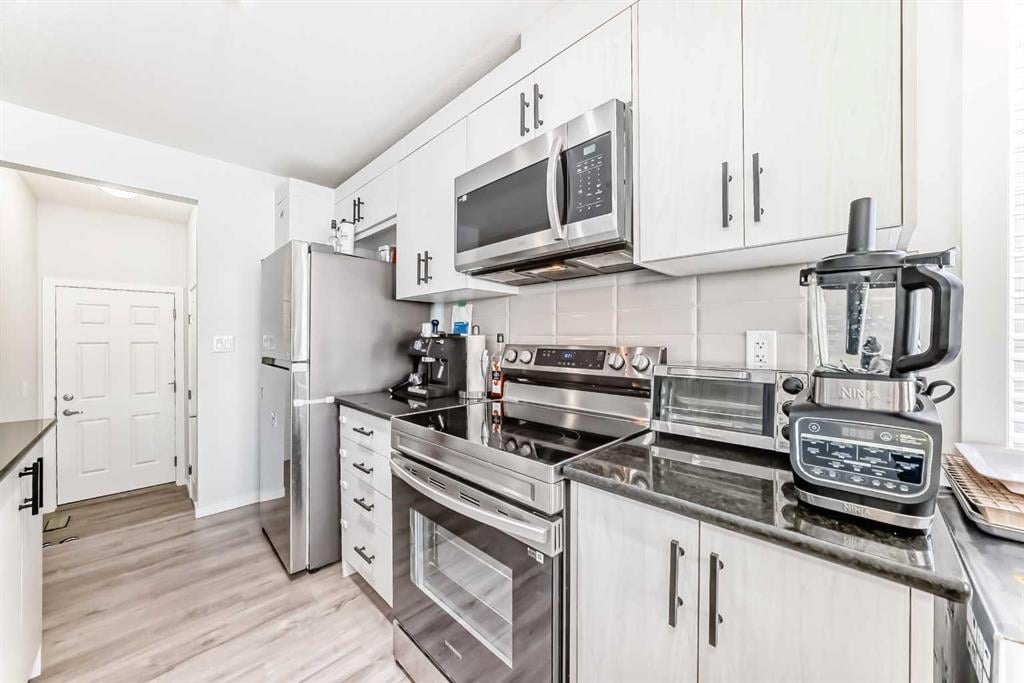 181 Yorkville - Thumbnail 7