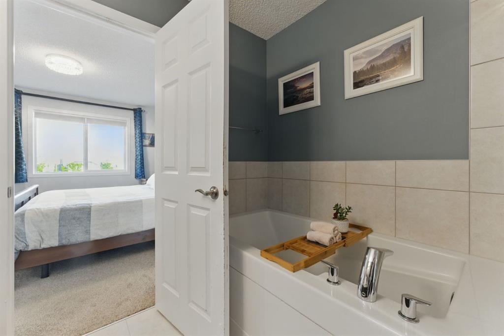 230 Auburn Crest - Thumbnail 3