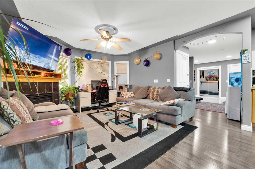 185 Tarawood - Thumbnail 1