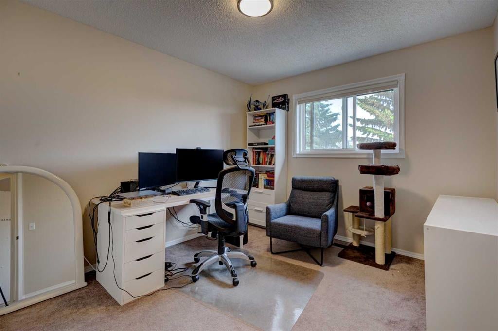 211 Christie Park - Thumbnail 7