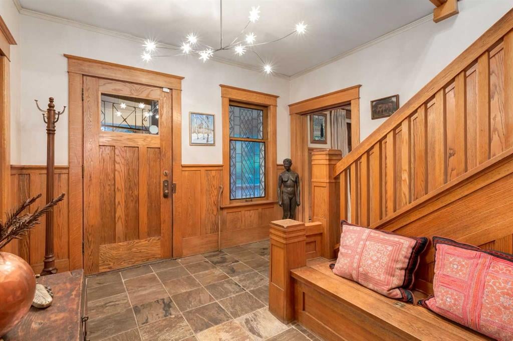 2209 Carleton - Thumbnail 7