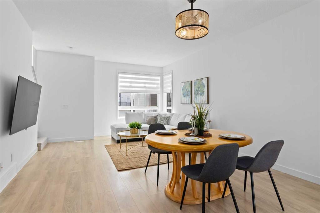 857 Belmont - Thumbnail 5