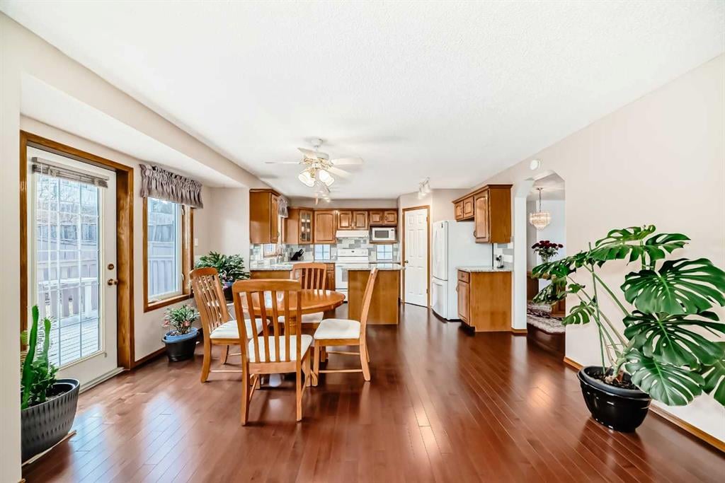 9200 Edgebrook - Thumbnail 2