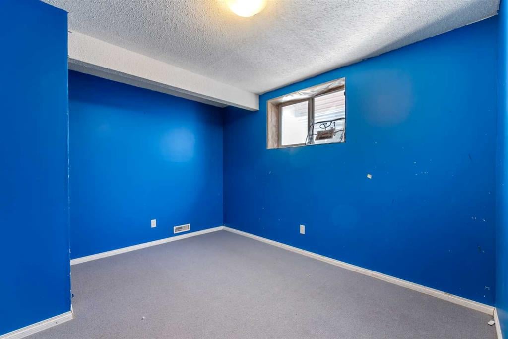 124 Saddlecrest - Thumbnail 5
