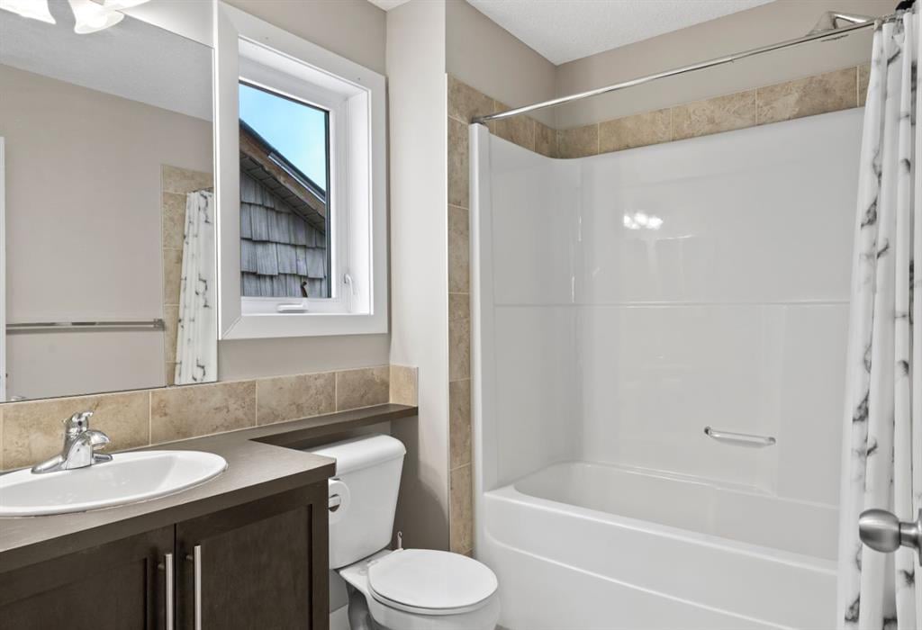 235 Auburn Bay - Thumbnail 4