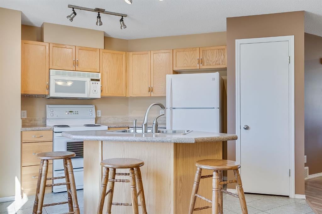 224 Mckenzie Towne - Thumbnail 3