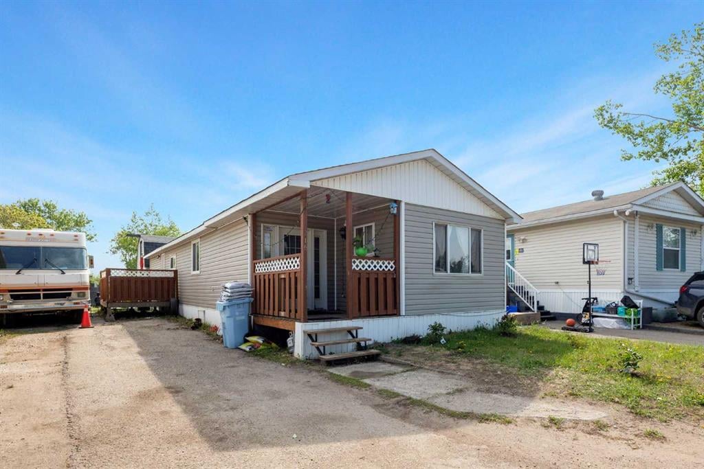 216 Grenfell - Thumbnail 1