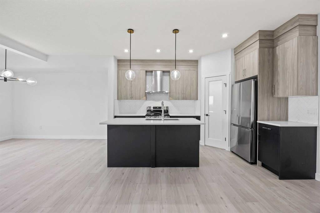 501 Corner Meadows - Thumbnail 4