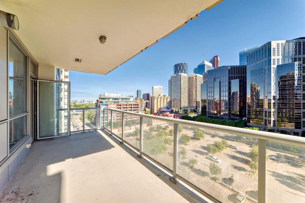 222 Riverfront - Thumbnail 5