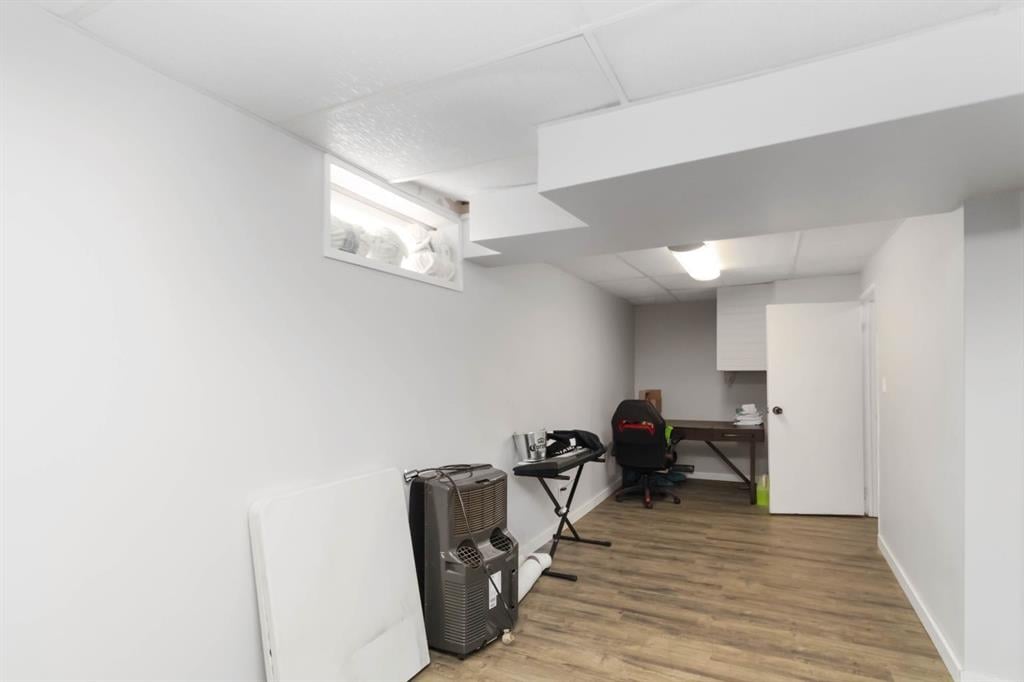 161 Cowley - Thumbnail 8