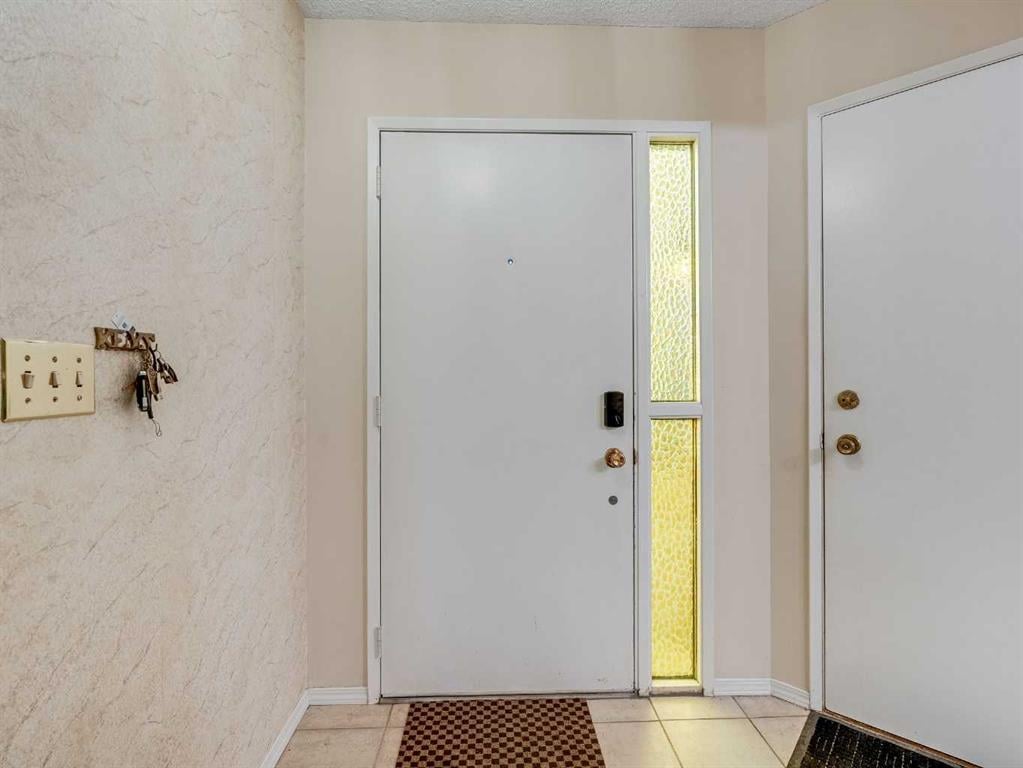 8533 Silver Springs - Thumbnail 6